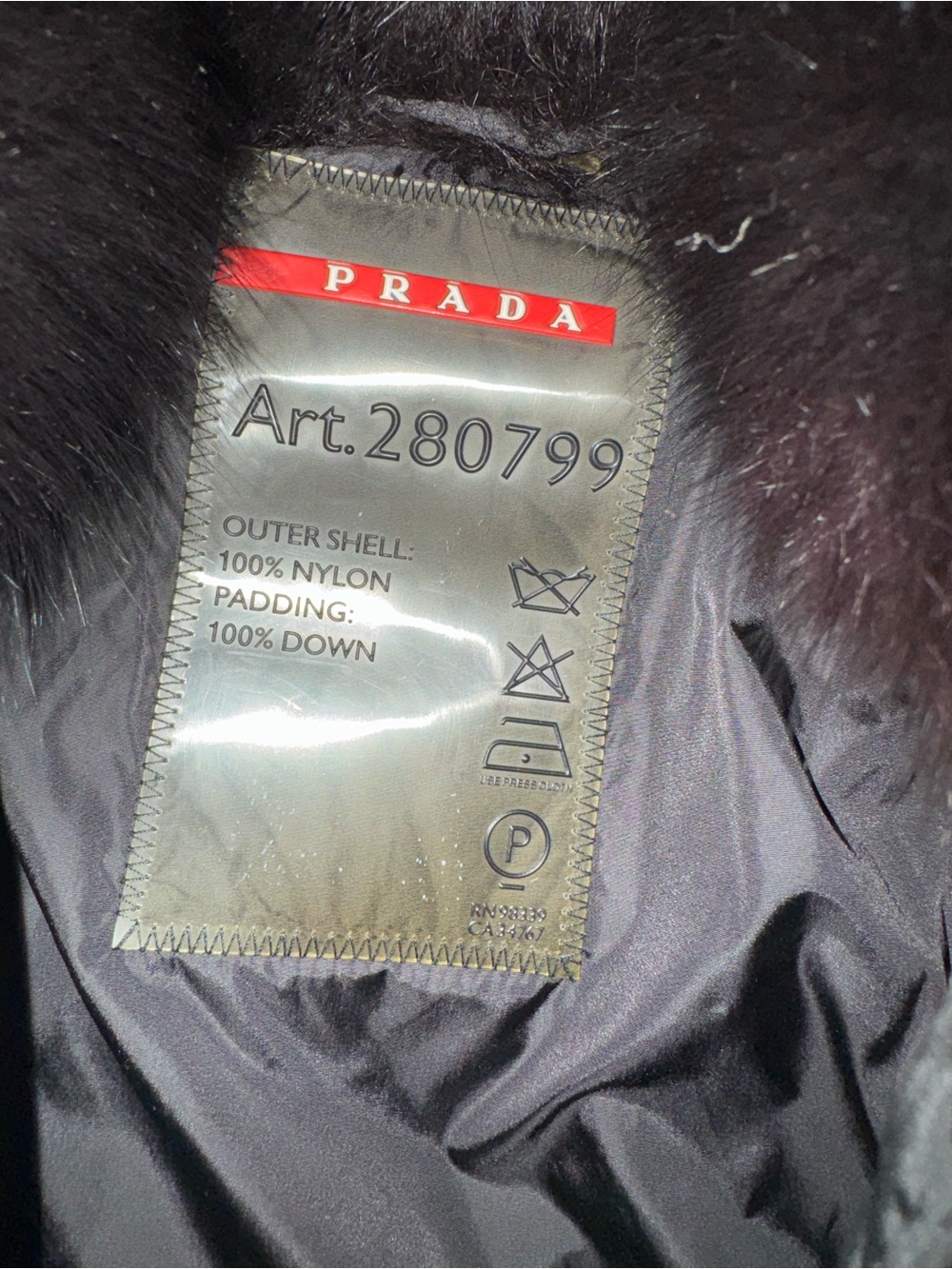 Prada Women’s Black Puffer Coat with Fur Collar - Picture 4 of 11